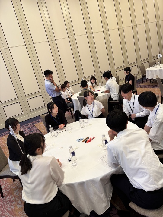 「内定者フォローアップ研修」大宮パレスホテル